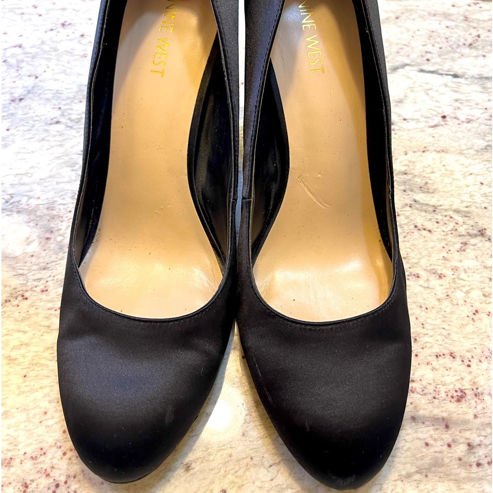 Size 10 - Preloved shoes - black thick heel
